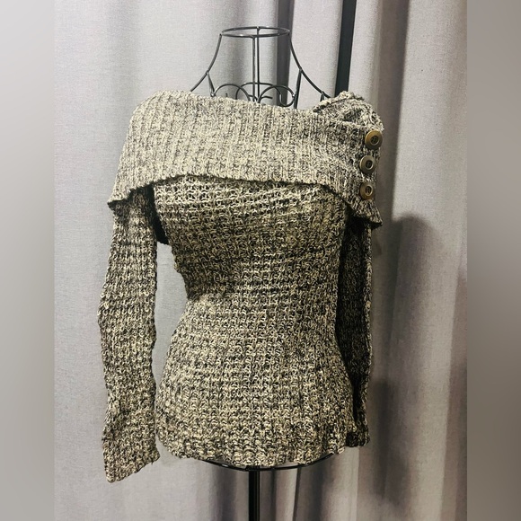 Women's Off-Shoulder Knit Sweater - Picture 1 of 2